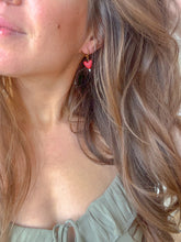 Load image into Gallery viewer, Mini Hearts + Freshwater Pearl
