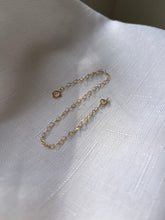 Load image into Gallery viewer, Gold Filled Connected Heart Bracelet
