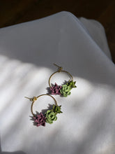 Load image into Gallery viewer, Succulent Wreath
