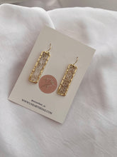 Load image into Gallery viewer, Crushed Abalone Shells
