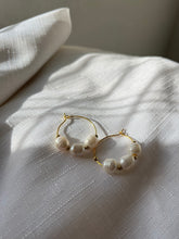 Load image into Gallery viewer, Freshwater Pearl Hoops
